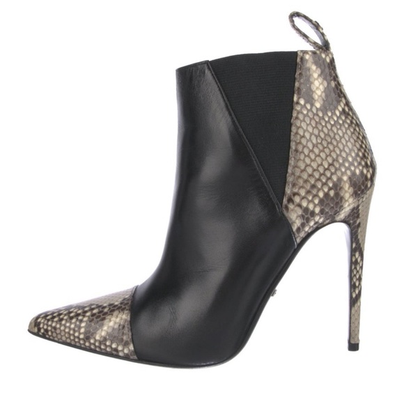 Gucci Leather and snakeskin boots - Picture 1 of 5